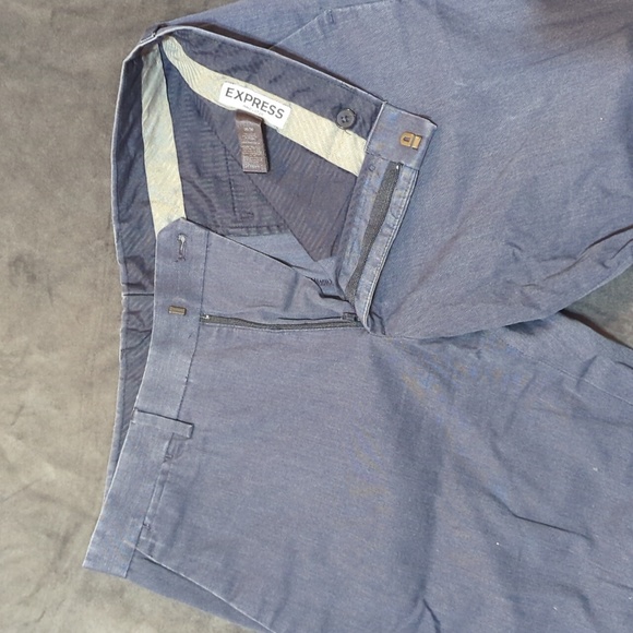 Express Innovator in Navy, Size 30x30 - Picture 5 of 6